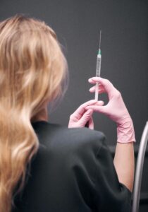 Botox na twarz czy warto wykonać ten zabieg